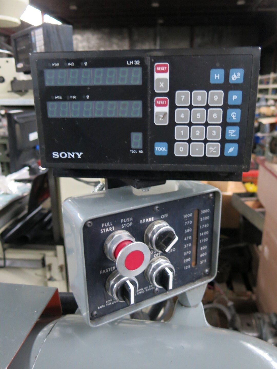 11" x 18" Hardinge #HLV-EM, Precision Toolroom Lathe, inch/metric, Sony digital read out, Steady Rest, 5C - Image 4