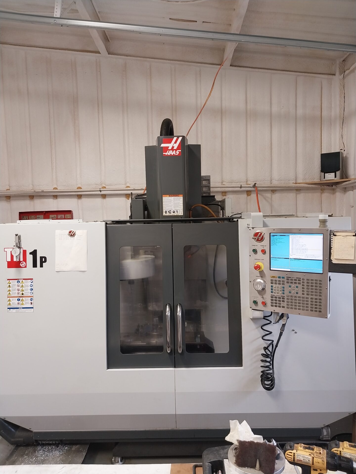 Haas #TM-1P, CNC vertical machining center, 10 automatic tool changer, 30" X, 12" Y, 16" Z, 6000 RPM, #40 - Image 2