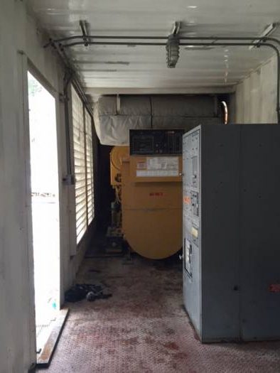1500 KW Caterpillar #3512B, standby diesel generator, 277-480 Volts, 21500 hours, 2001 - Image 3