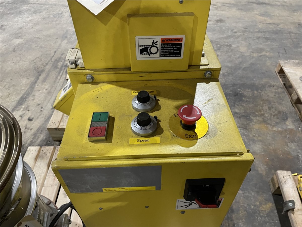 Wayne, lab strand pelletizing downstream equipment, 30" L x 16" width x 24" Deep strand cooling tank - Image 6