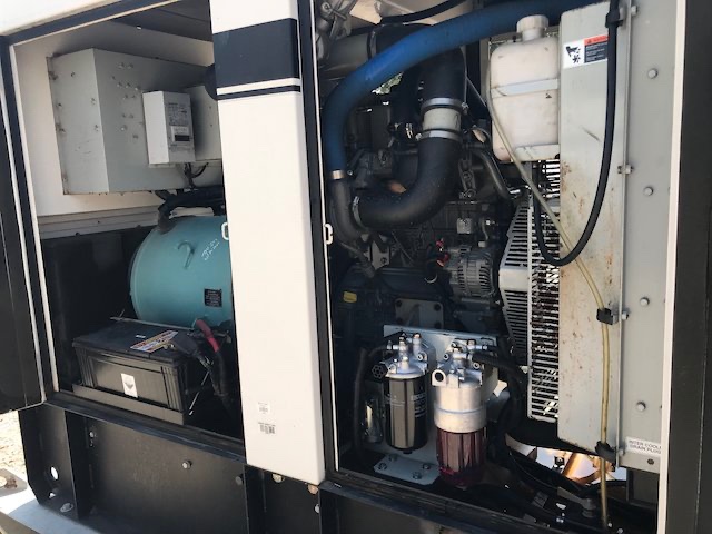110 KW Multiquip #DCA125SSIU4F, standby, Tier 4F, 120/240/208/277/480 Volts, 7368 hours, 2016, $39.5k - Image 4