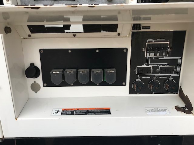 110 KW Multiquip #DCA125SSJU4i, trailer mounted, 120/240/208/277/480 Volts, 7193 hours, 2014, $39k - Image 6