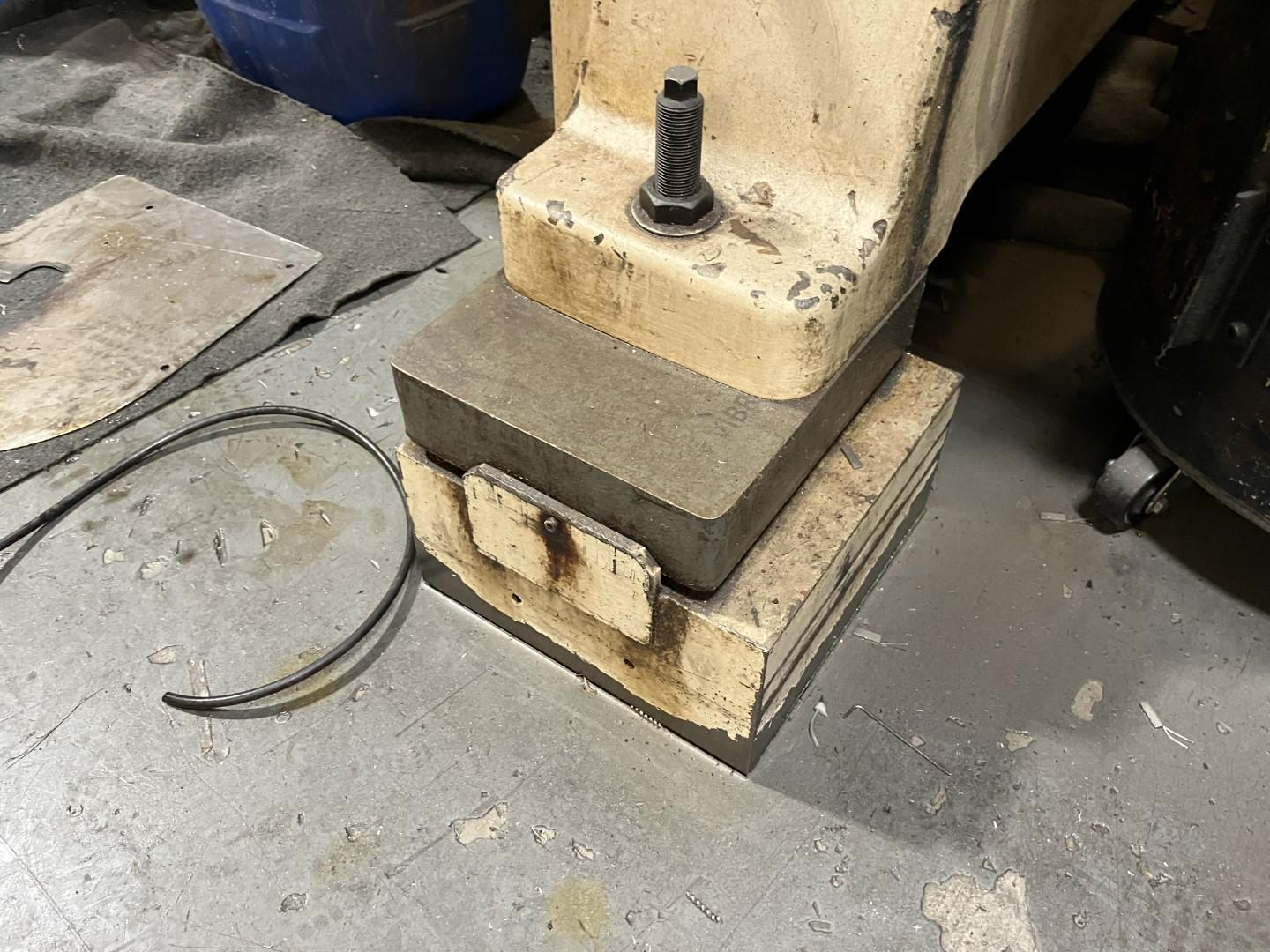 30 Ton, Minster #P2-30-30, high speed press, 2" stroke, 12.5" Shut Height, 2" adjustment, 400 SPM, 1999 - Image 6
