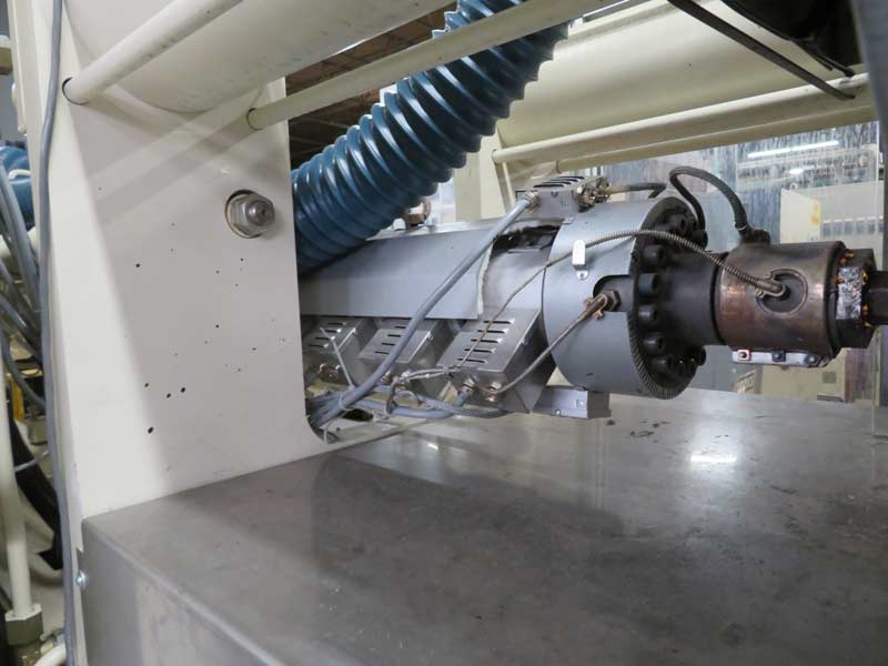 110 Ton, 5 oz., Krauss Maffei #KM110-390-C2, inkection molding machine, 35mm screw, 1998 - Image 9