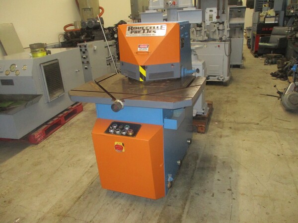 Rousselle #FN-1115, hydraulic corner notcher, 11 inch 15 ton capacity - Image 1