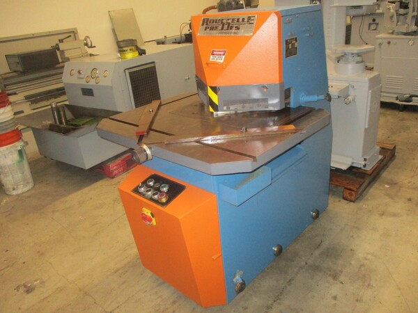 Rousselle #FN-1115, hydraulic corner notcher, 11 inch 15 ton capacity - Image 4