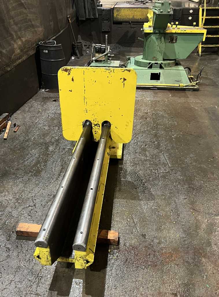 40000 lb. Paxson, 2 arm turnstile, powered rotation, hydraulic pushoff - Image 3