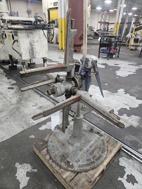600 lb. Littell, uncoiler, 10" mandrel, 15"-20" ID, 36" outside dimensions, non-motorized, manual expansion - Image 1