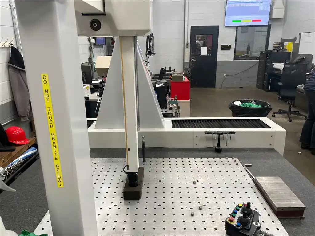 LK #G90CS, coordinate measuring machine, Hexagon controllers, LK DMIS software, Renishaw PH10M, 2001, S45417 - Image 7