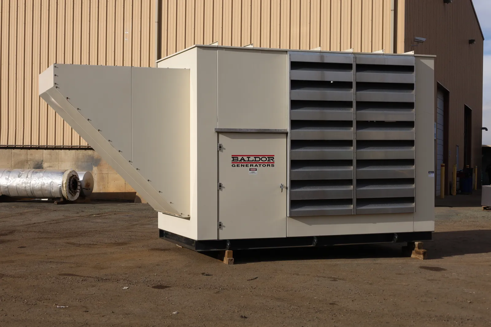 200 KW Baldor #IGLC350-2N, generator, enclosed, 432 hours, 2006, #090819 - Image 1