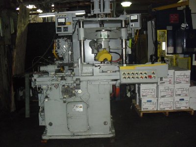 Star #4-4, gear cutter sharpener, 12 index plates, coolant system, Trabon power lube, 1984 - Image 1
