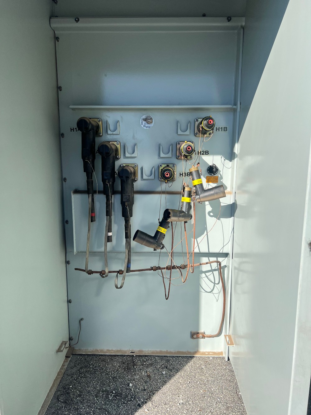 2800 KVA 12470 Delta Primary, 480 Delta Secondary, PAD, Recon (4 available) - Image 3