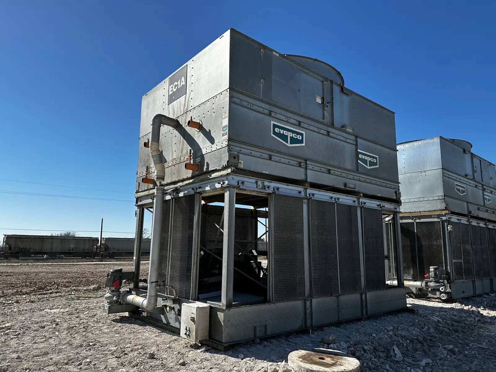 642 Ton, Evapco #ATC-1284E-1G, evaporative condenser, 2 motors, 1 tower unit, 110050 cfm, 400 psi - Image 4
