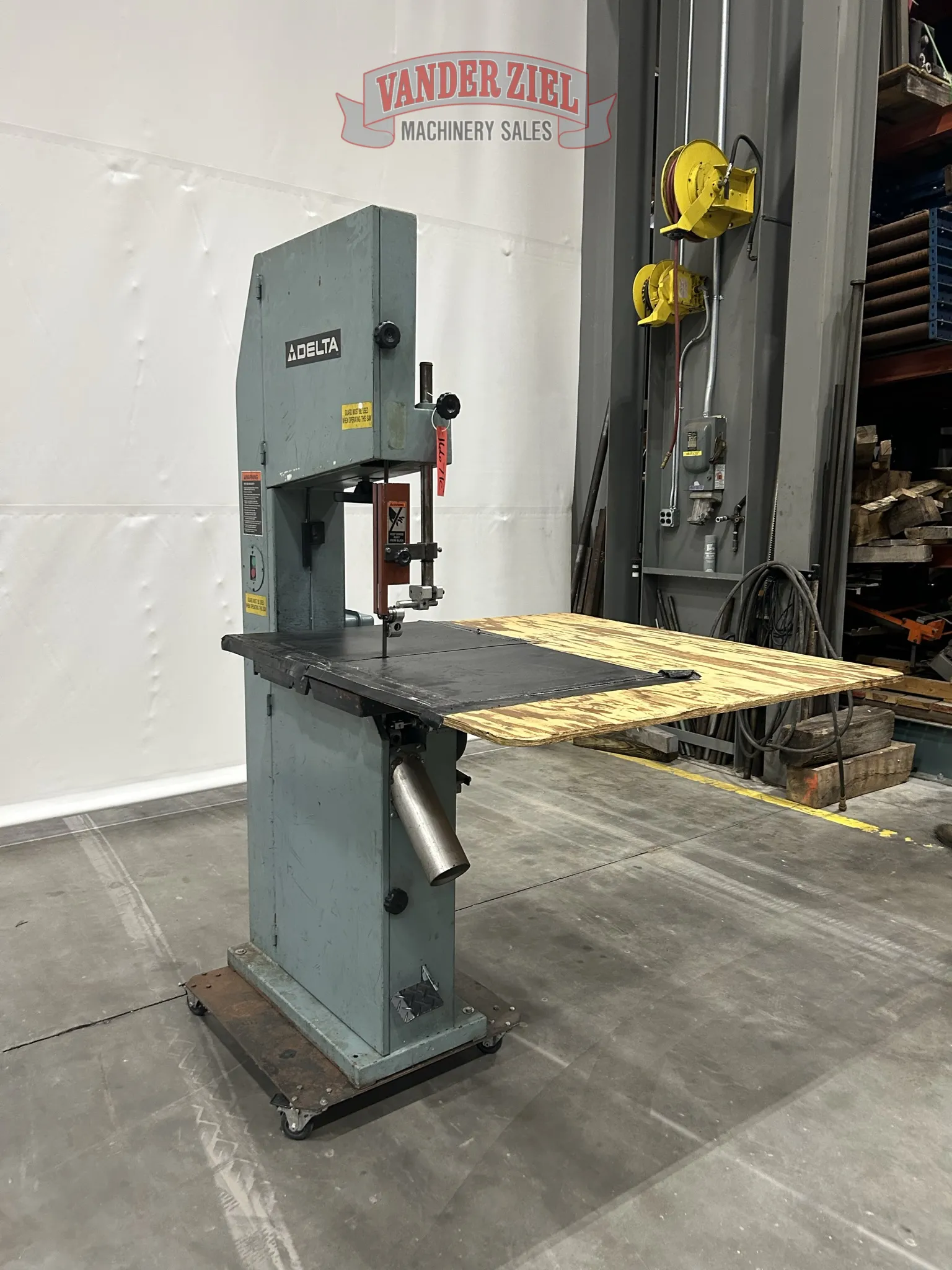 Delta, vertical saw, #16671 - Image 4