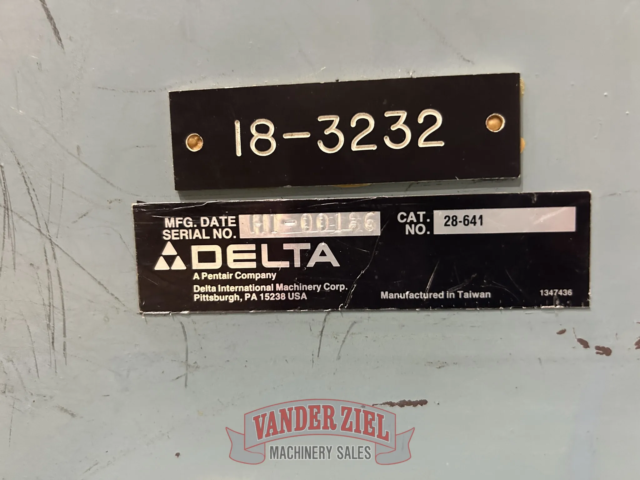 Delta, vertical saw, #16671 - Image 10