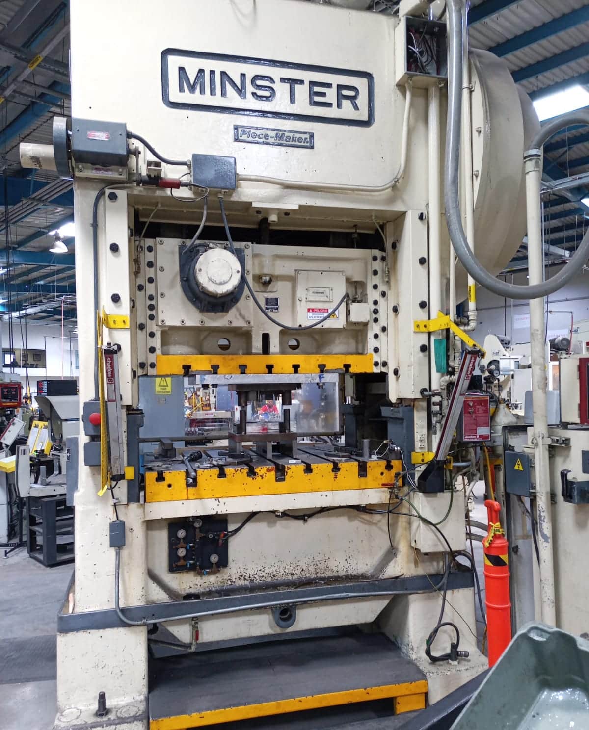 150 Ton, Minster #P2-150-54, Punch Press, 6" stroke, 23" Shut Height, 54" x40" bed, air clutch, 45-40 SPM - Image 2