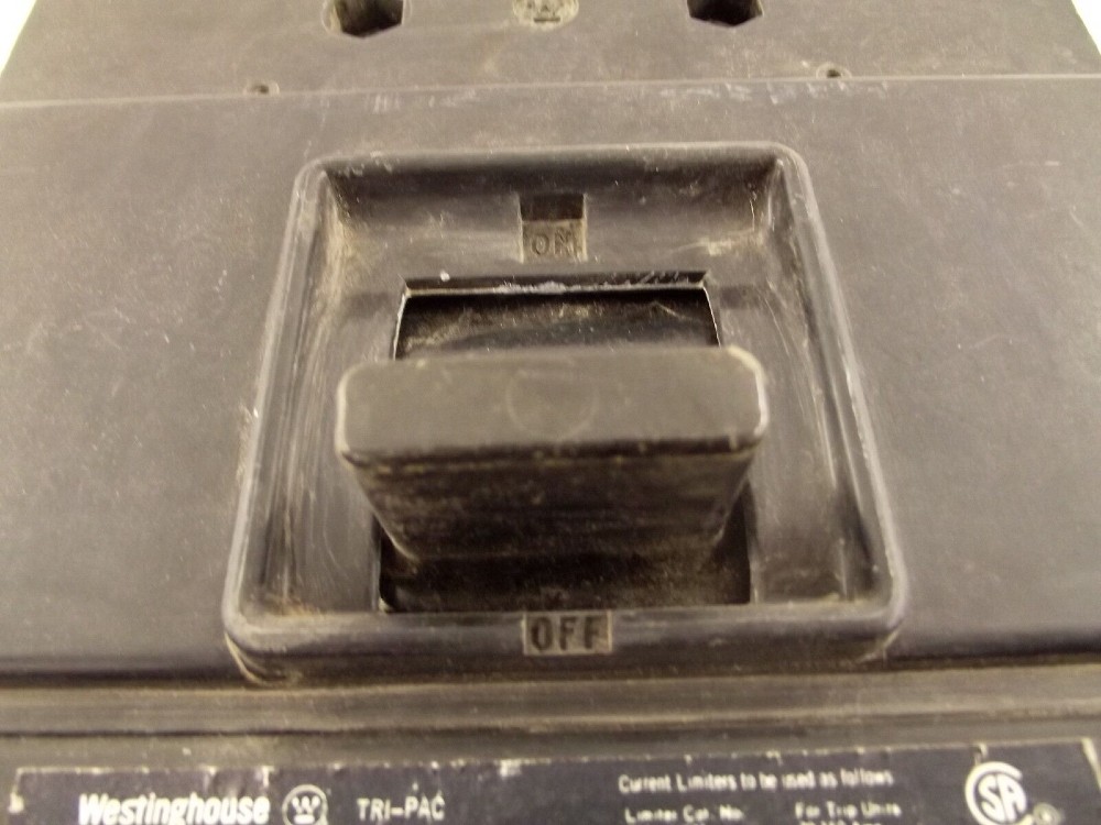 175 Amps, Westinghouse TRIP 600 Volts 3P Circuit Breaker LA TRI PAC Frame 5685D80G02 - Image 3