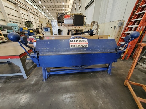12 gauge x 8' Chicago #812, manual apron brake, independent manual clamping on each end w/adjustment - Image 2