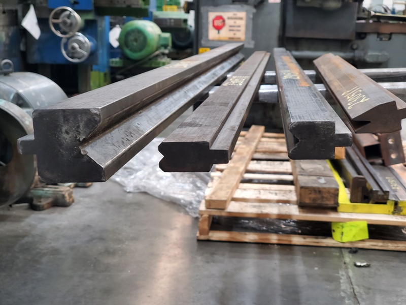 35 Ton, DiAcro #14-72-Hydra-Power-M72, hydraulic press brake, 6' overall, 62" between housing, 2" stroke, 3" - Image 4