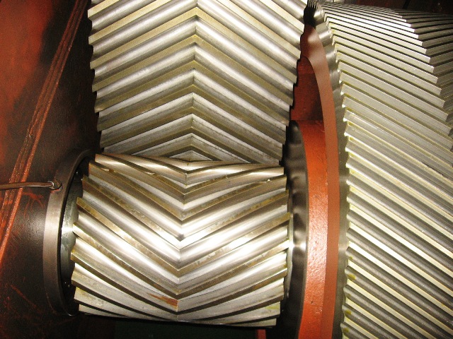 600 HP Lufkin, Pinion Gearbox, 18" Centers, 5.375" dia. x 8" L Shaft, 1986 - Image 2