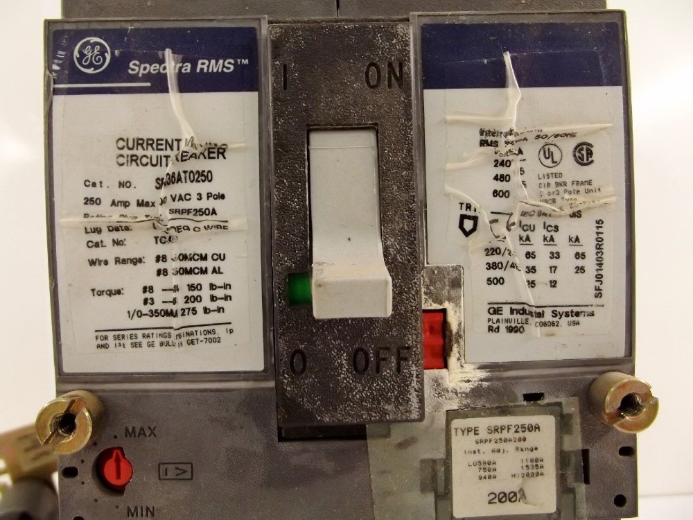 200 Amps, General Electric, SFHA36AT0250, W/SRPF250A plug molded case circuit breaker 3P Spectra RMS - Image 2