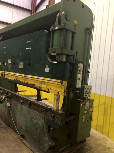 230 Ton, Cincinnati #230CBX12, hydraulic press brake, 14' overall, 150" between housing, 10" stroke, 35 HP - Image 6