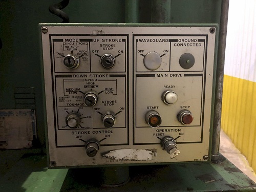 230 Ton, Cincinnati #230CBX12, hydraulic press brake, 14' overall, 150" between housing, 10" stroke, 35 HP - Image 9