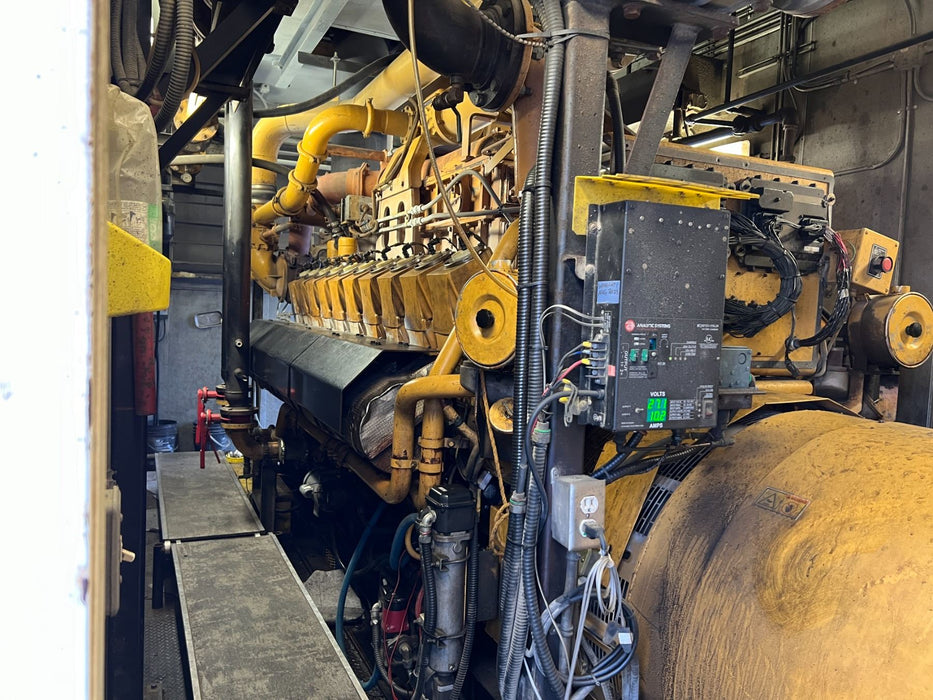 1600 KW Caterpillar #G3520C, Natural gas generator set, continuous, 600 Volts, 7119 hours - Image 4