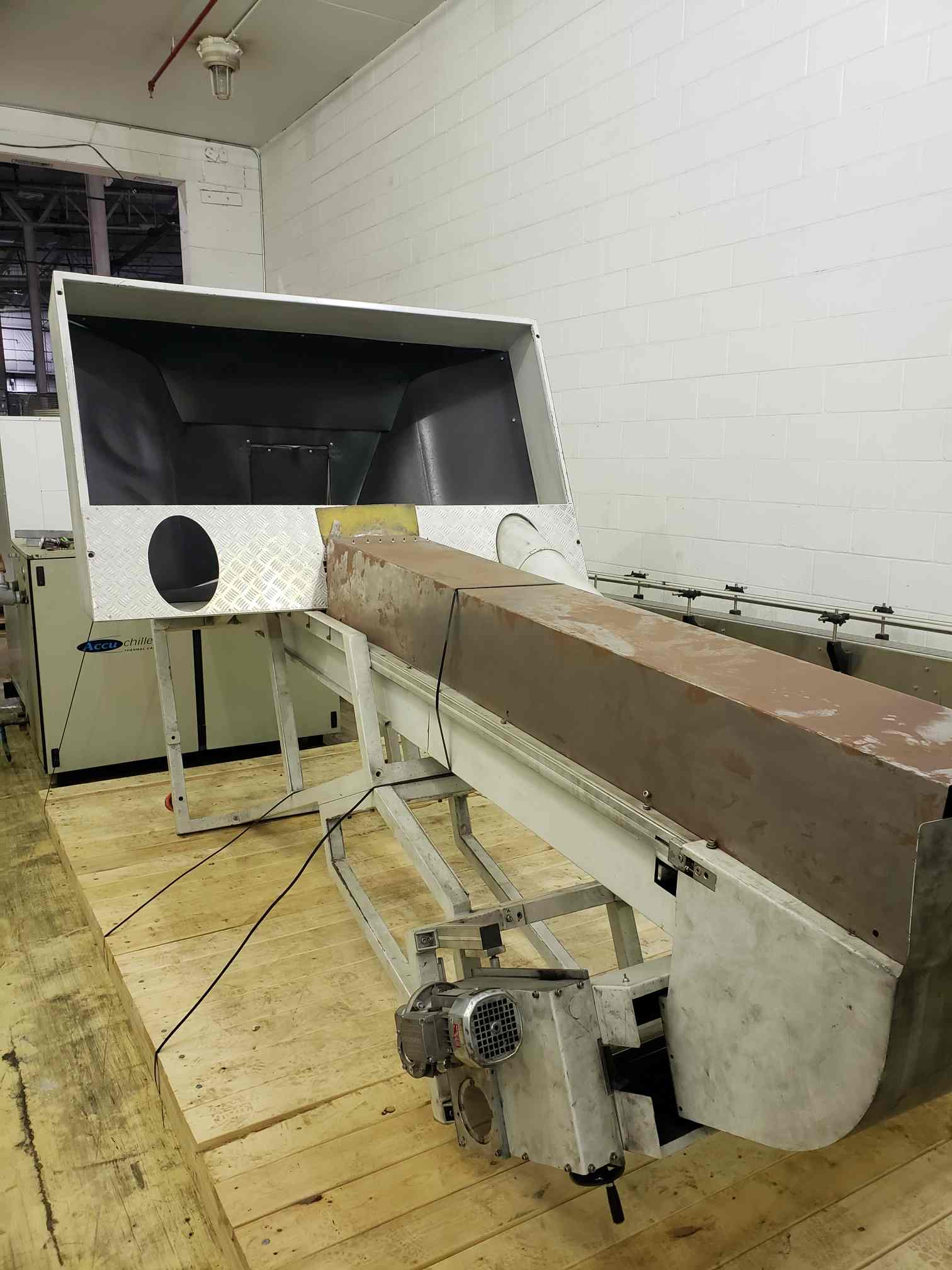 Magplastic #SSB-02 PET Bottle Blow Moulding Machine, 2008 - Image 4