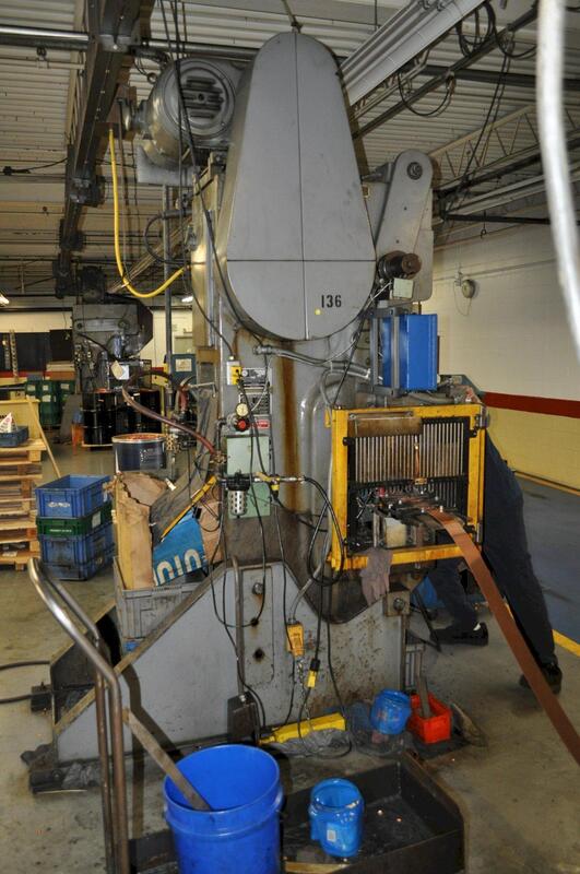 45 Ton, Minster #5, OBI press, 6" stroke, 14.25" Shut Height, 2.75"ram adj., 50/100 SPM, 28" x18"bed, air - Image 4