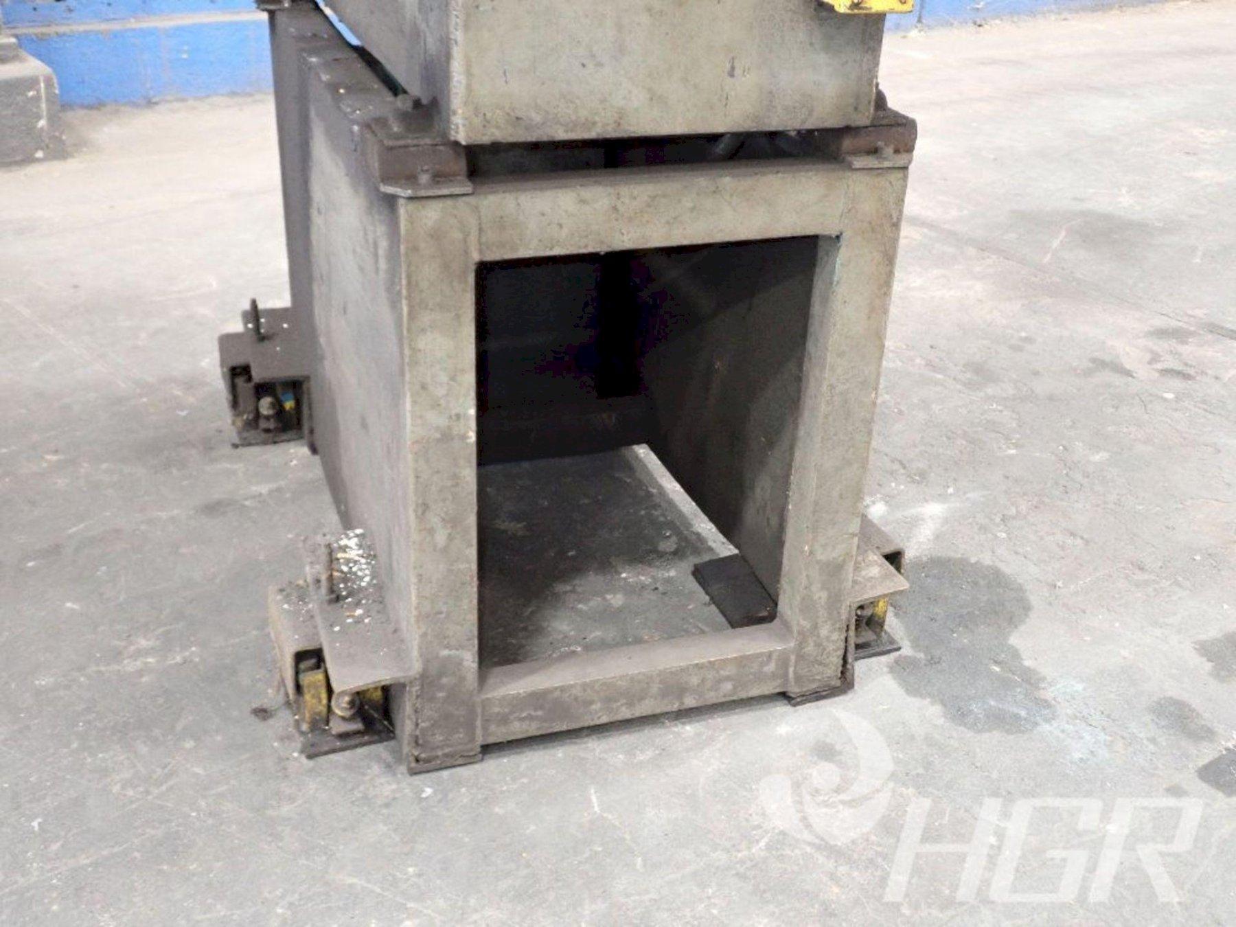 10 Ton, Northern, hydraulic press, 12" stroke, 14" daylight, 8" diameter ram, 20" x12" bed, 30 gallon - Image 3