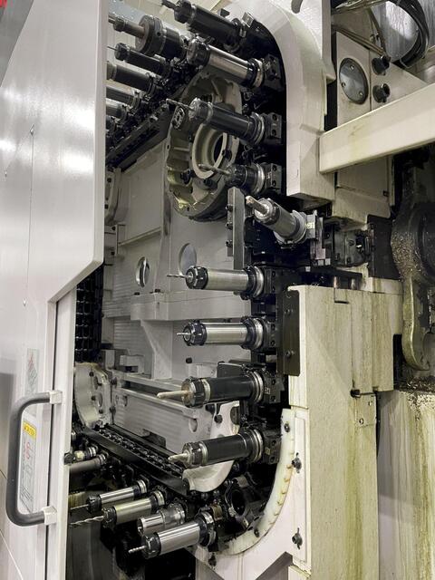Okuma #MA-400HA, CNC horizontal machining center, 2003 - Image 8