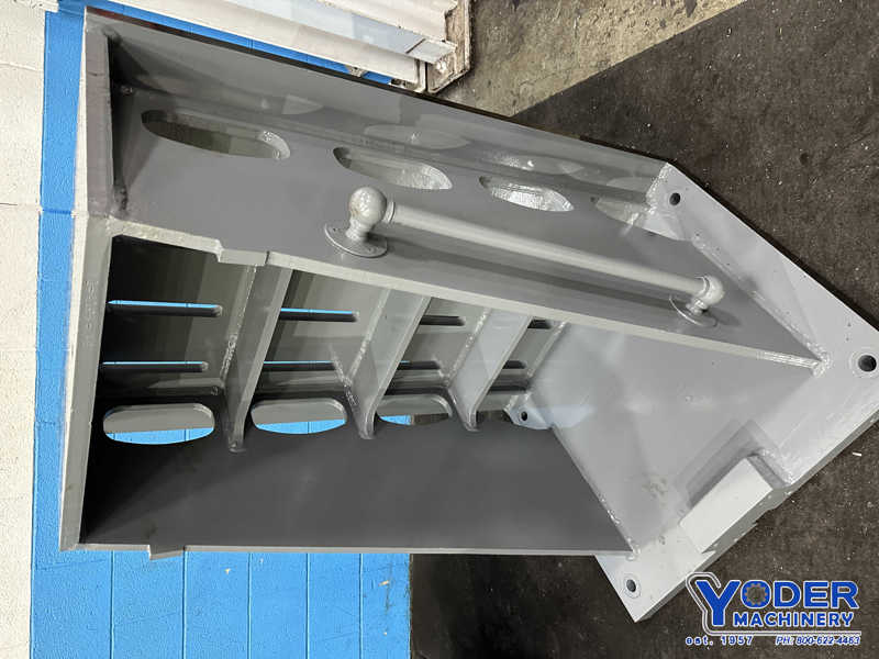 33" x 47-3/4" x 27" Giddings & Lewis heavy duty angle plates, cast iron construction, 1 set - Image 3