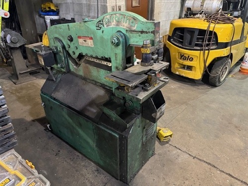 3" x 3" x 3/8" Piranha #P50, ironworker, shear, notcher, 50 ton, 3 HP, 5" throat, 11-1/2" open height - Image 1