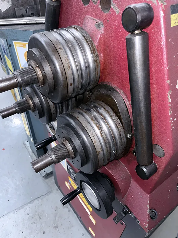 2" x 2" x 3/16" Tauring #ALFA40H1, bending roll, 7.7-15.6 shaft speed, remote operators stand, 1998 - Image 4
