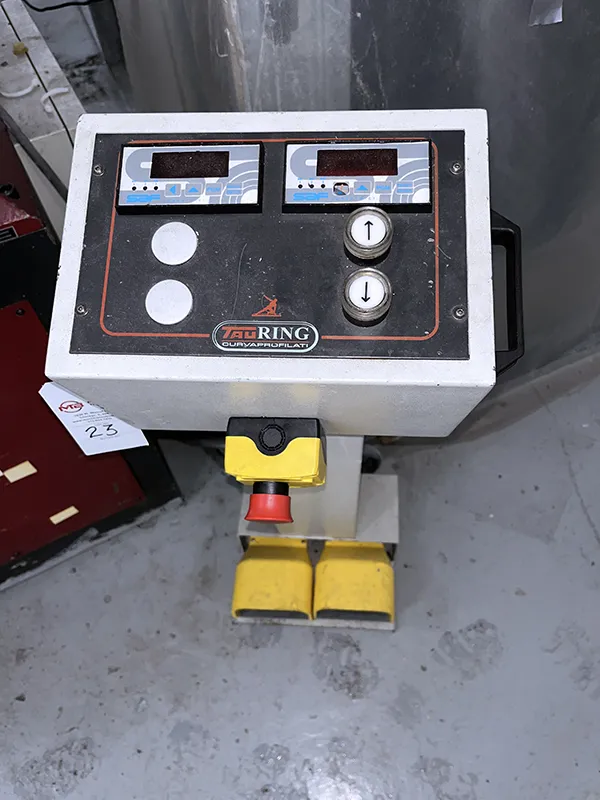 2" x 2" x 3/16" Tauring #ALFA40H1, bending roll, 7.7-15.6 shaft speed, remote operators stand, 1998 - Image 5