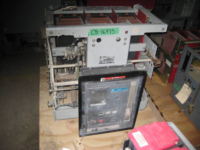 3200 Amp, GENERAL ELECTRIC, WPS-32, 480 Volts, EO/DO, 120VAC C & T - Image 1