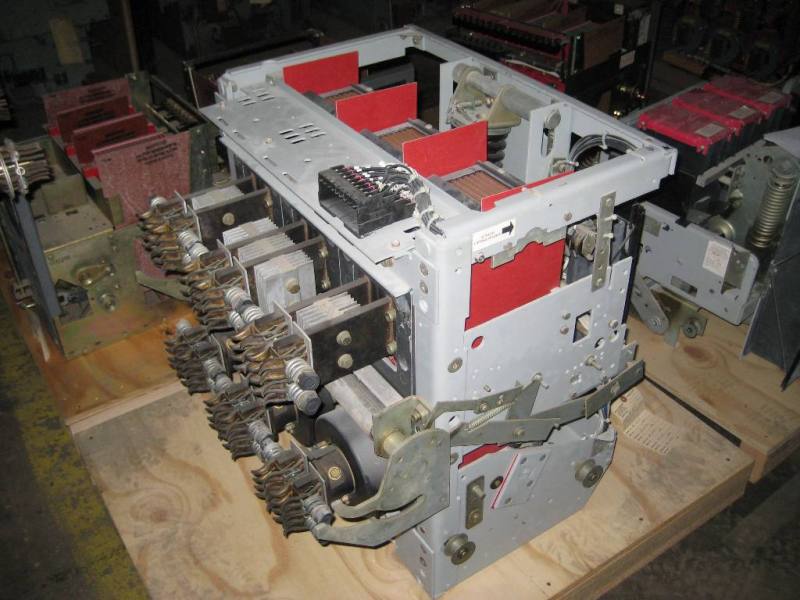 3200 Amp, GENERAL ELECTRIC, WPS-32, 480 Volts, EO/DO, 120VAC C & T - Image 2