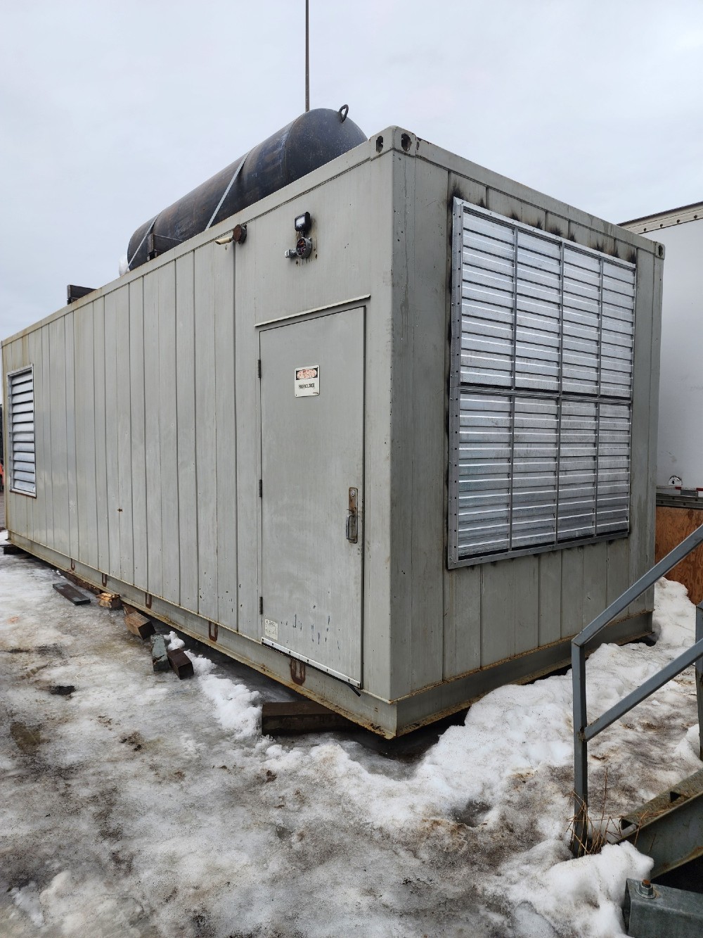 1250 KW Cummins #QSK50G4, diesel generator, enclosed, 341 hours, 2011 - Image 1