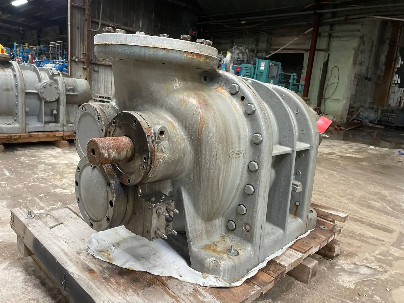GEA #XC-62, rotary bare screw compressor, 3482 cfm 620 psig, R-717 refrigerant, 2002 - Image 4