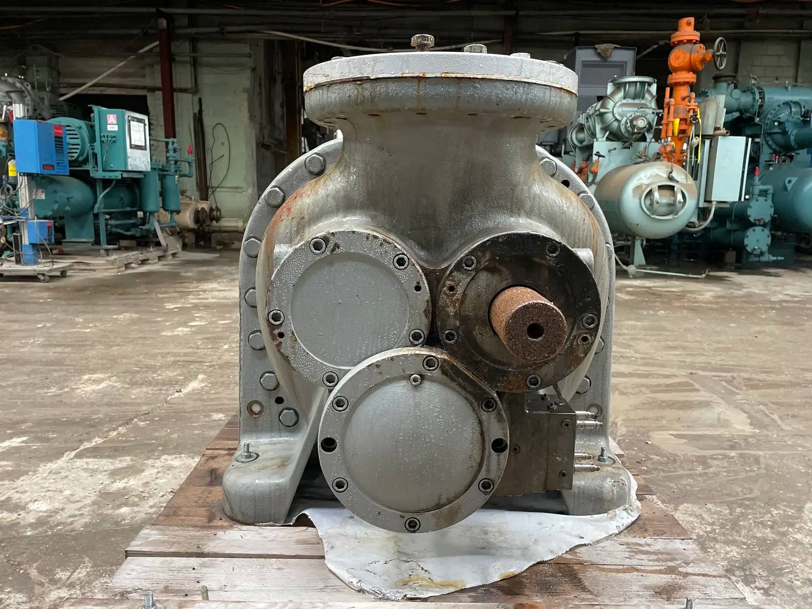 GEA #XC-62, rotary bare screw compressor, 3482 cfm 620 psig, R-717 refrigerant, 2002 - Image 5