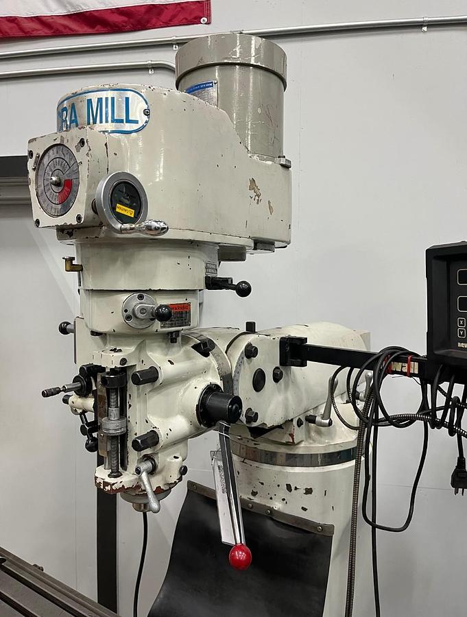 Acra #MM2V, vertical miller, 9" x42" tbl., 3 HP, R-8, 60-4500 RPM, Newall 2-Axis digital read out, X-Axis - Image 5