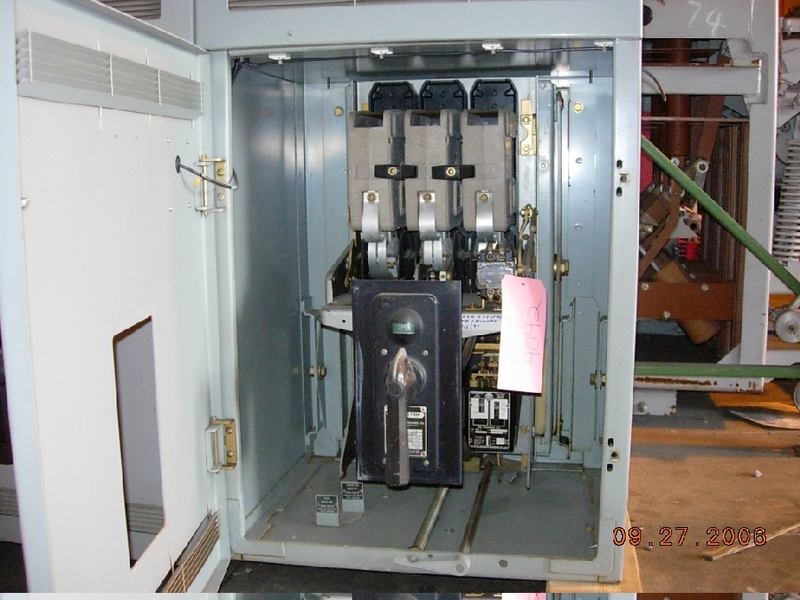 600 Amps, ITE, KB-E, manually operated, electrically operated, drawout - Image 1