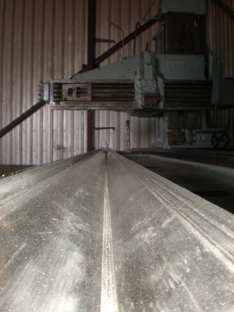 36" x 38" x 28' Cincinnati Hypro, 36" x324" table, 2 rail head, side head, 50 HP variable speed, 1 owner - Image 8