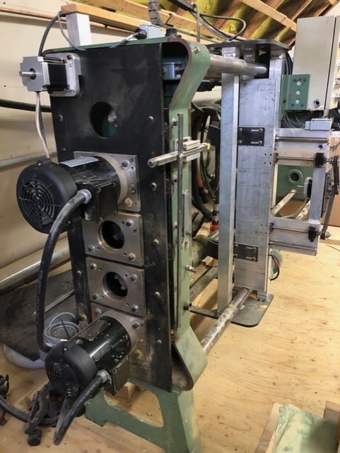 Elio Valeri, CNC Lathe, 60" working length, make queen Ann legs or axe handles - Image 2