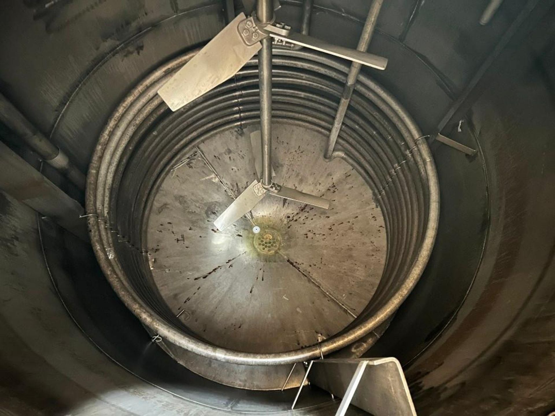 3900 gallon Stainless Steel Mix Tank - Image 3
