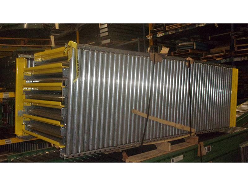 34" wide x 8.8' long, Gravity Conveyor, 1.9" rollers on 2" centers - Image 1