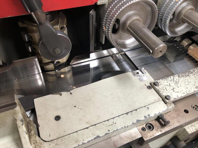 Weinig #Unimat-23-EL, feed through moulder, 6-head, 9-1/6" x4-3/4" capacity, 1-9/16" spindle, 20-118 FPM, 2000 - Image 10