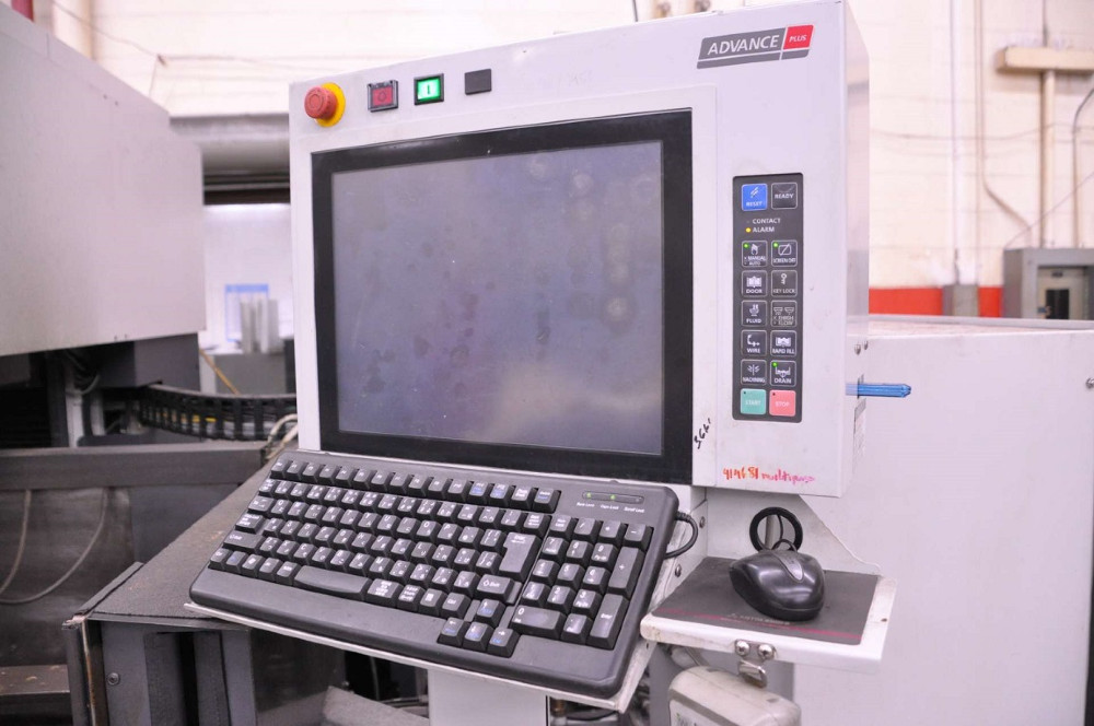 Mitsubishi #MV-2400R, Advance Plus 3 Control, 23.6" x 15.7" x 12.2" trvl, submerged, linear glass scales - Image 2