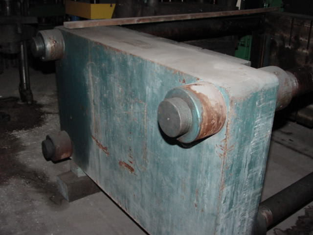 500 Ton, 50" x 40", up-acting, 72" daylight, 50" stroke, 50 HP hydraulic unit, 6" posts, 1987, #18 - Image 3